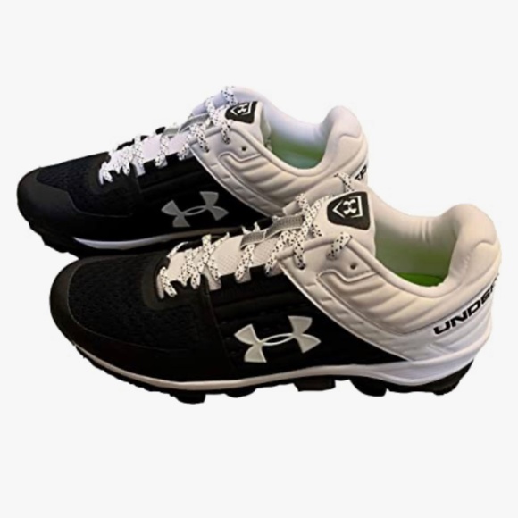 Men’s Under Armor Cleats - Picture 2 of 3